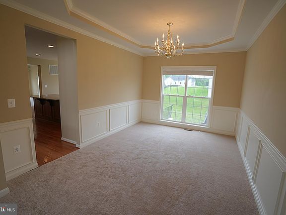 5th image of 9409 Deep Creek Ln