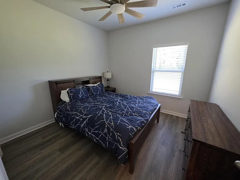 352 Castlepath Dr SW — Photo 26