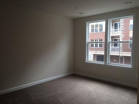 4th image of 13724 Neil Armstrong Ave #206