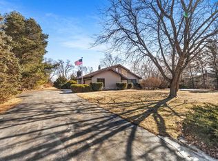 W330S8160 Country LANE, Mukwonago, WI 53149