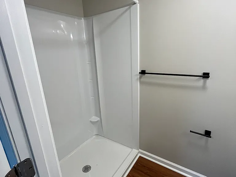 10 Brook Ln — Photo 11