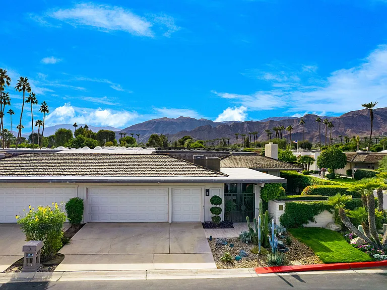 1 Briarcliff Ct — Photo 10