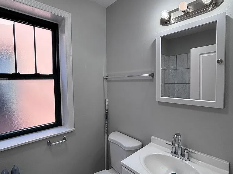 318 N 5th Ave #1 — Photo 13