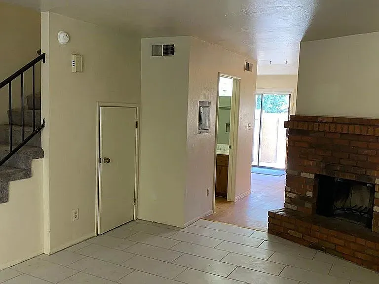 2621 E Harvard St #2 — Photo 15