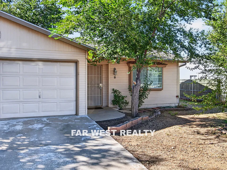 3200 N Corrine Dr #B