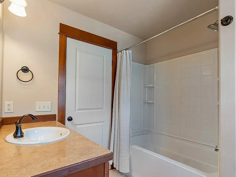 3341 N 27th Ave #26 — Photo 4