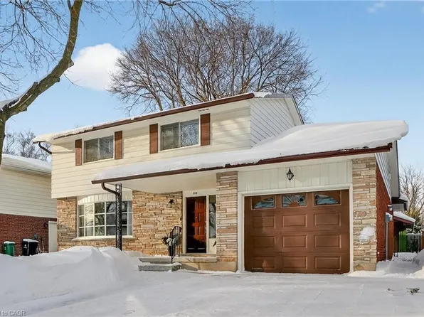 384 Dunvegan Dr, Waterloo, ON N2K 2C5