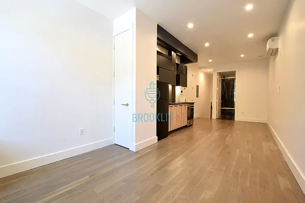 Rented by null | media 12