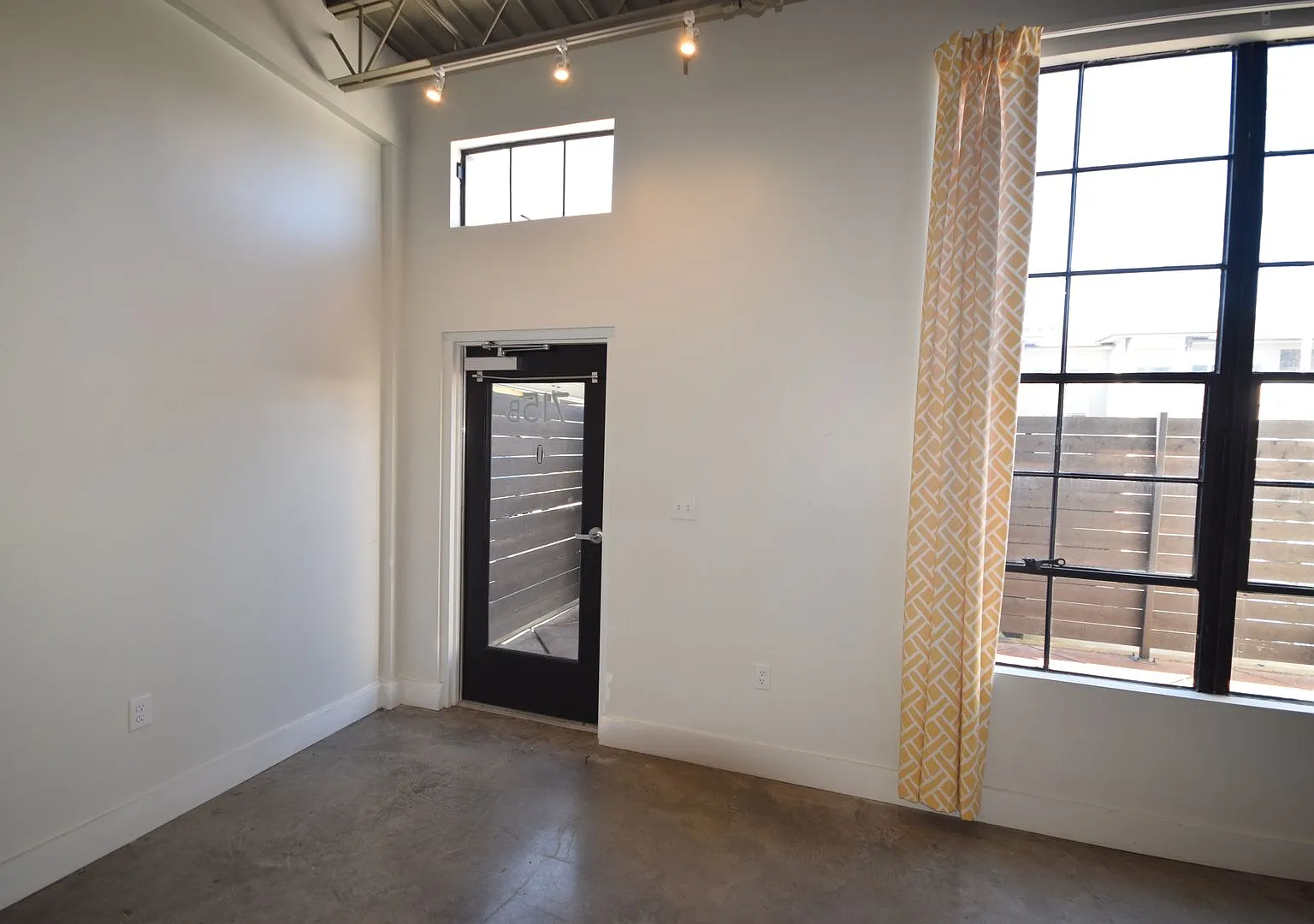 7th Street, LLC — Photo 4