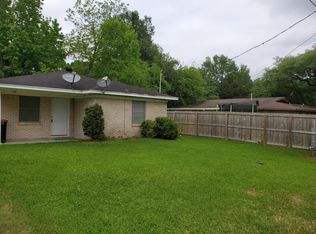 150 W Smith St, Sour Lake, TX 77659