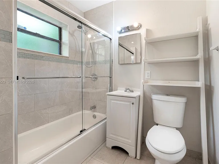 214 Salamanca Ave #3 — Photo 2