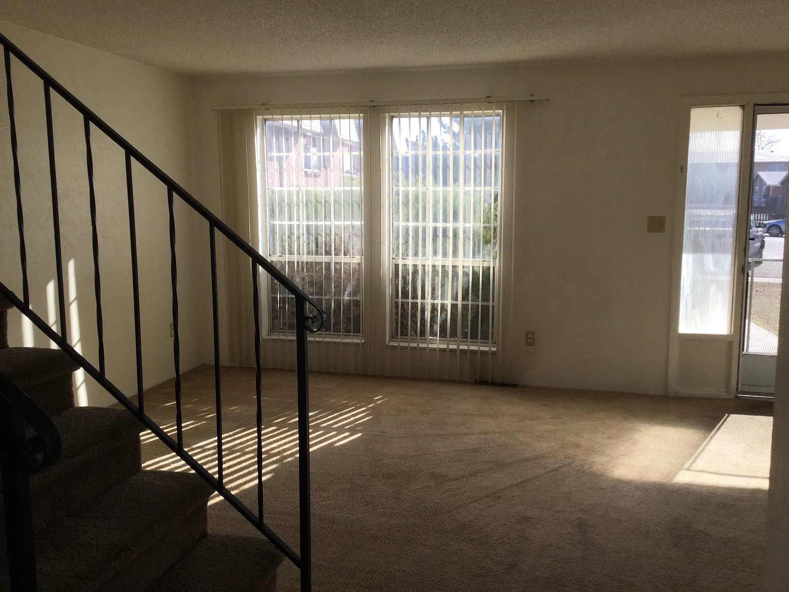 2 bed, 1.5 bath, 1500 sqft, $1,550 — Photo 1