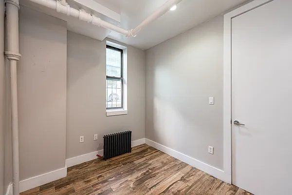 Rented by Nooklyn NYC LLC | media 17