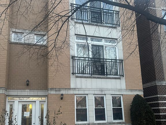 3rd image of 2150 N Natchez Ave APT 2N