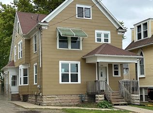 1011 Nebraska St, Oshkosh, WI 54902