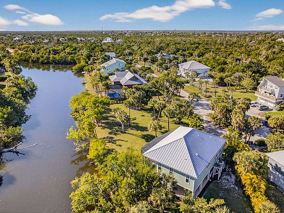 2nd image of 1637 Sabal Sands Rd