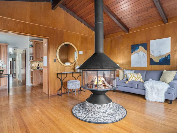 1554 Mariposa St, Richmond, CA 94804