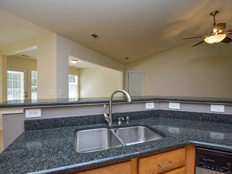 4212 Wiregrass Rd — Photo 9