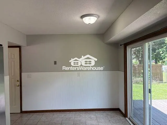 255 Twilite Ter — Photo 9