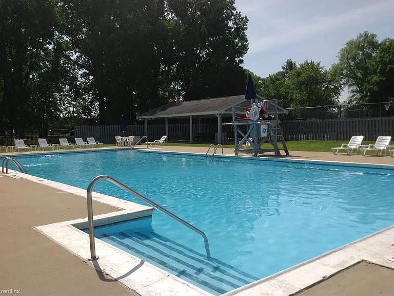2909 Travis St — Photo 15