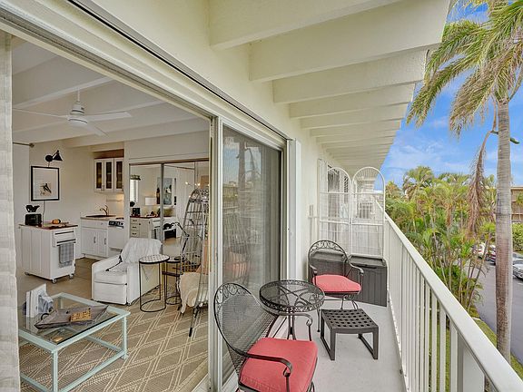 3rd image of 4001 S Ocean Boulevard #310