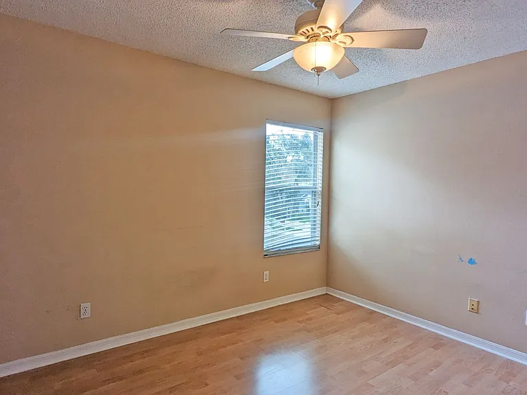 4029 Quail Briar Dr — Photo 17