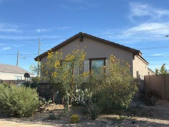 2nd image of 238 S San Fernando Ln