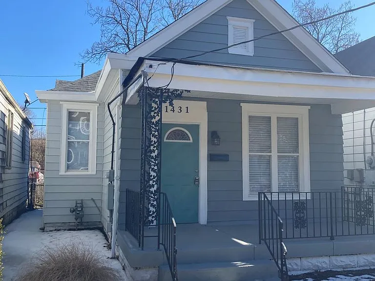 1431 S Floyd St — Photo 1