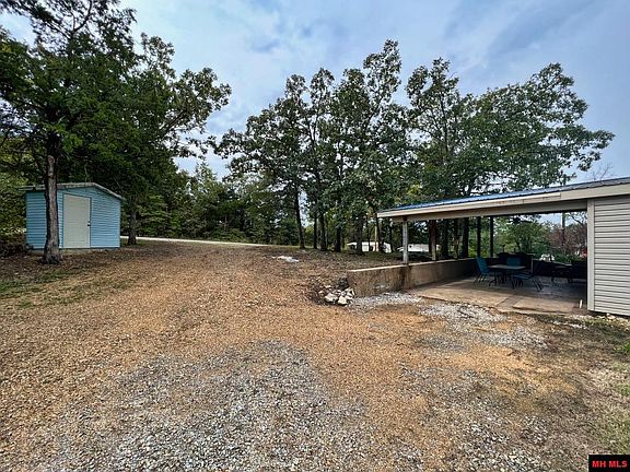 2nd image of 395 Norfork Lake Dr