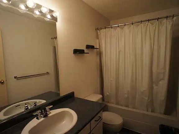 5th image of 2084 Robson Pl #18