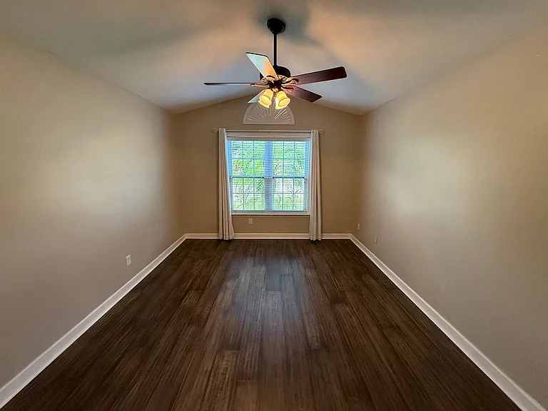 801 Heather Glen Cir — Photo 7