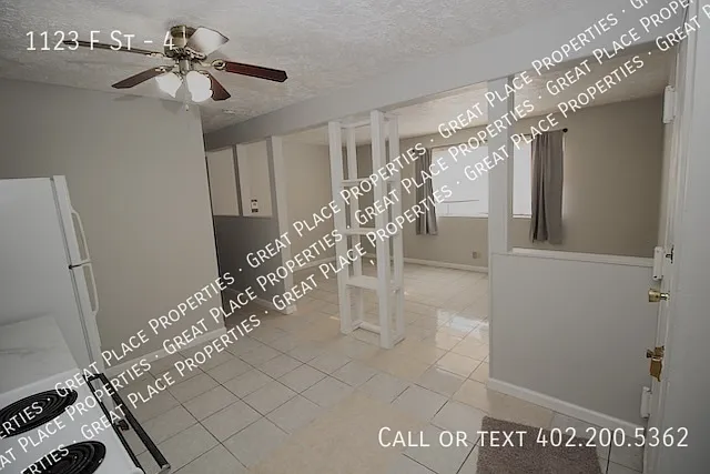 1123 F St #4 — Photo 4
