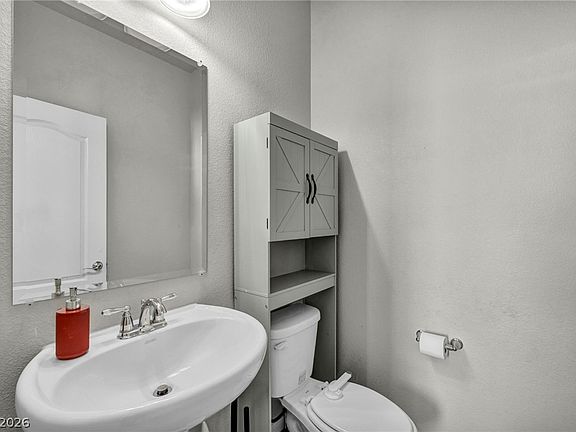 4th image of 9839 Toad Hollow St