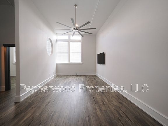 4th image of 600 Magnolia St APT 104