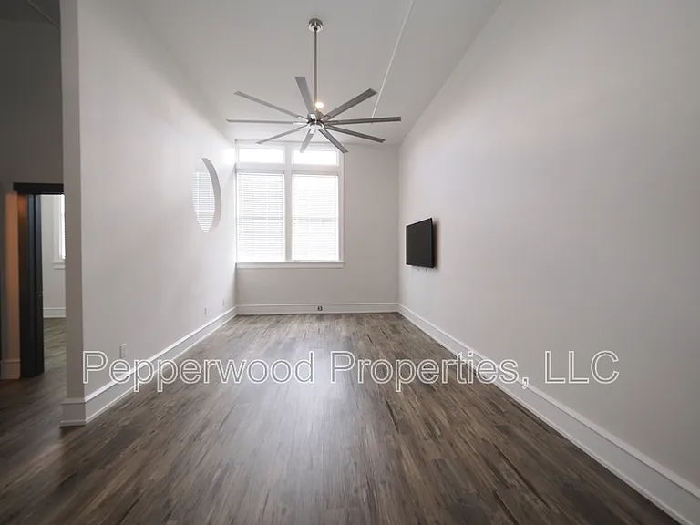 600 Magnolia St #104 — Photo 4