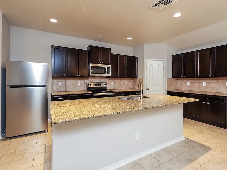 5714 Goliad Blf — Photo 5