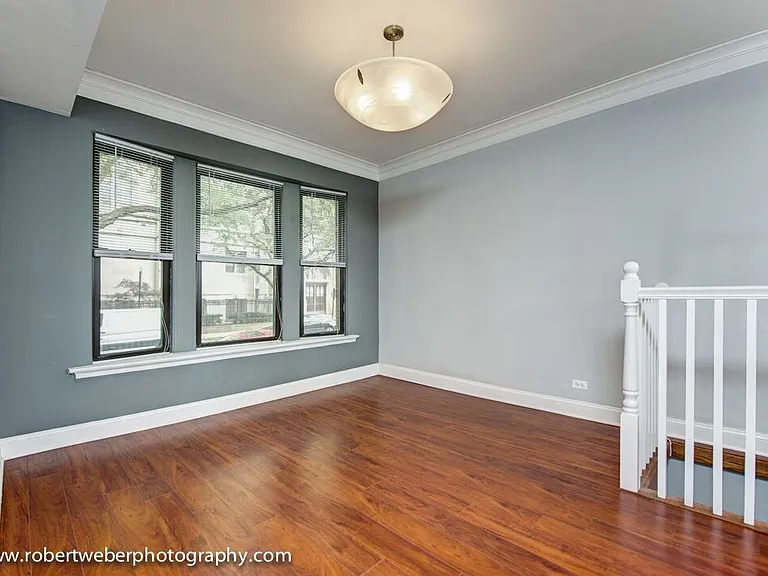 1209 W Catalpa Ave #1 — Photo 2