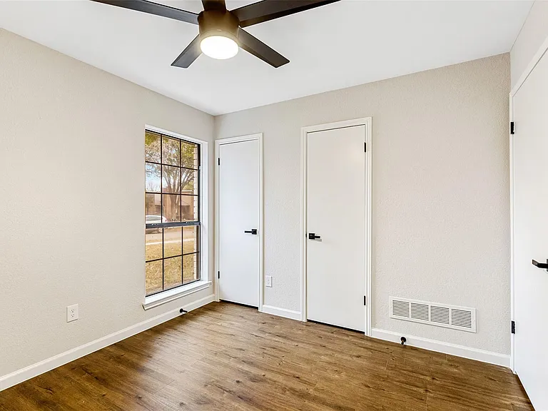 924 Simon Dr — Photo 24