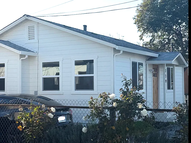 119 Dale Dr — Photo 1