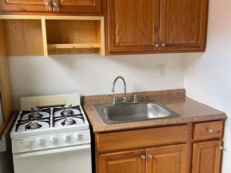 5424 Fifth Ave — Photo 111