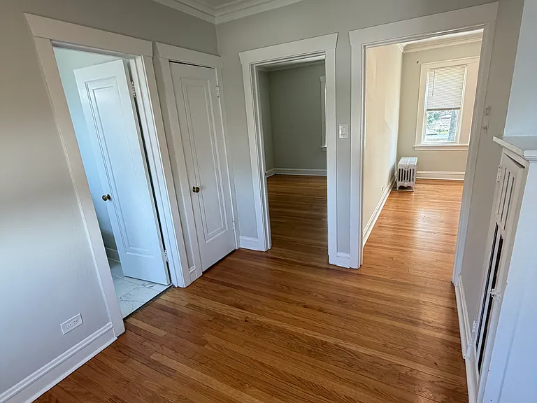 3050 N Lockwood Ave — Photo 9