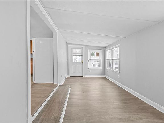 4th image of 39 Avenue C