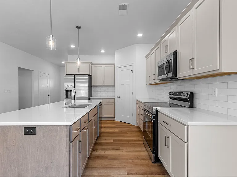 2724 Sachet Pl — Photo 5