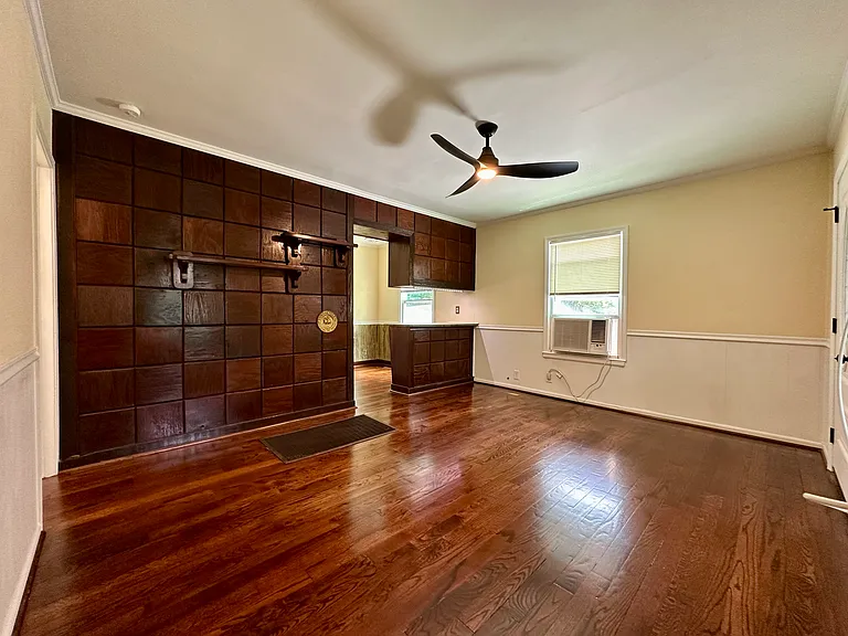 219 NW Gilliland Rd — Photo 7
