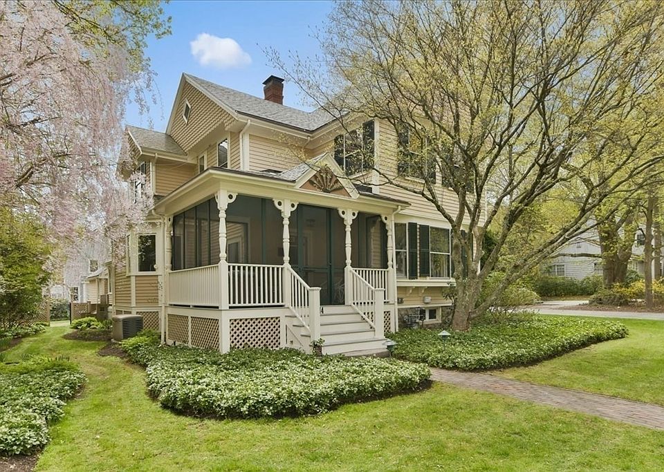 1st image of 14 Locust Ave