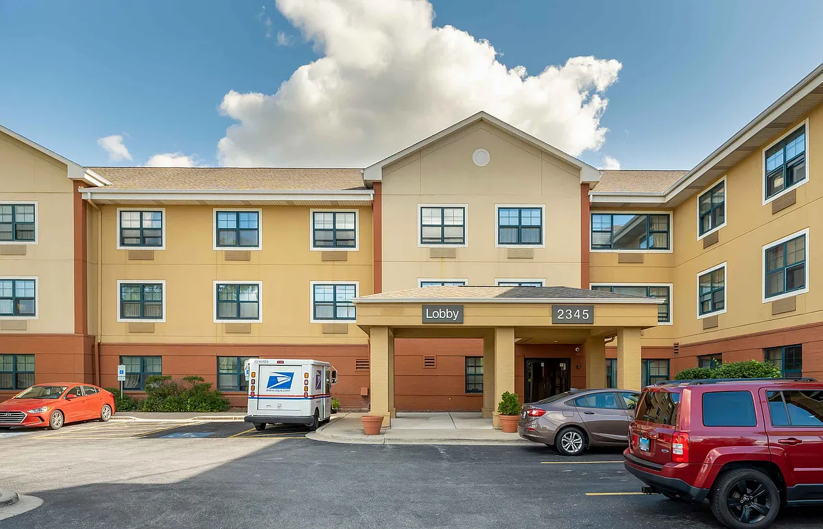 Exterior - Chicago - Darien