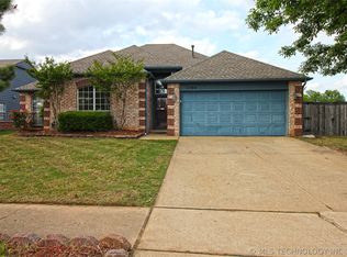 1504 W Keywest St, Broken Arrow, OK 74011