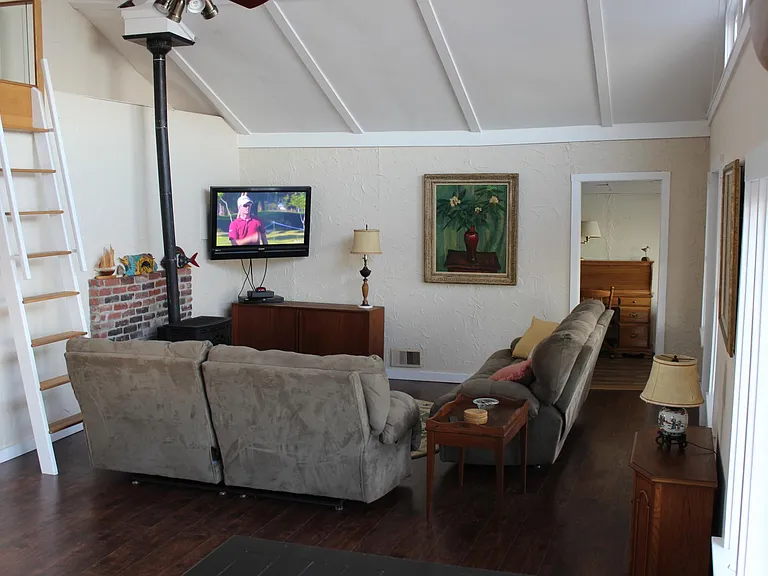 11 Horton St — Photo 5