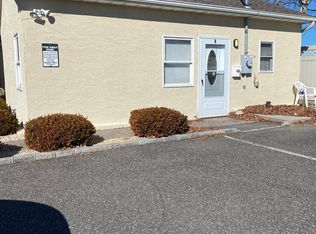 355 Bayville Ave #8, Bayville, NY 11709
