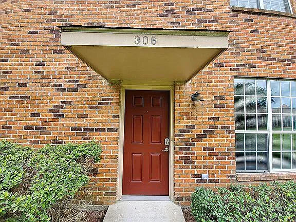 710 E Boyd Dr #306 — Photo 18